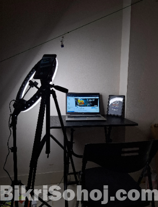 ফোল্ডিং টেবিল শুধু ২ মাস ব্যাবহার করা